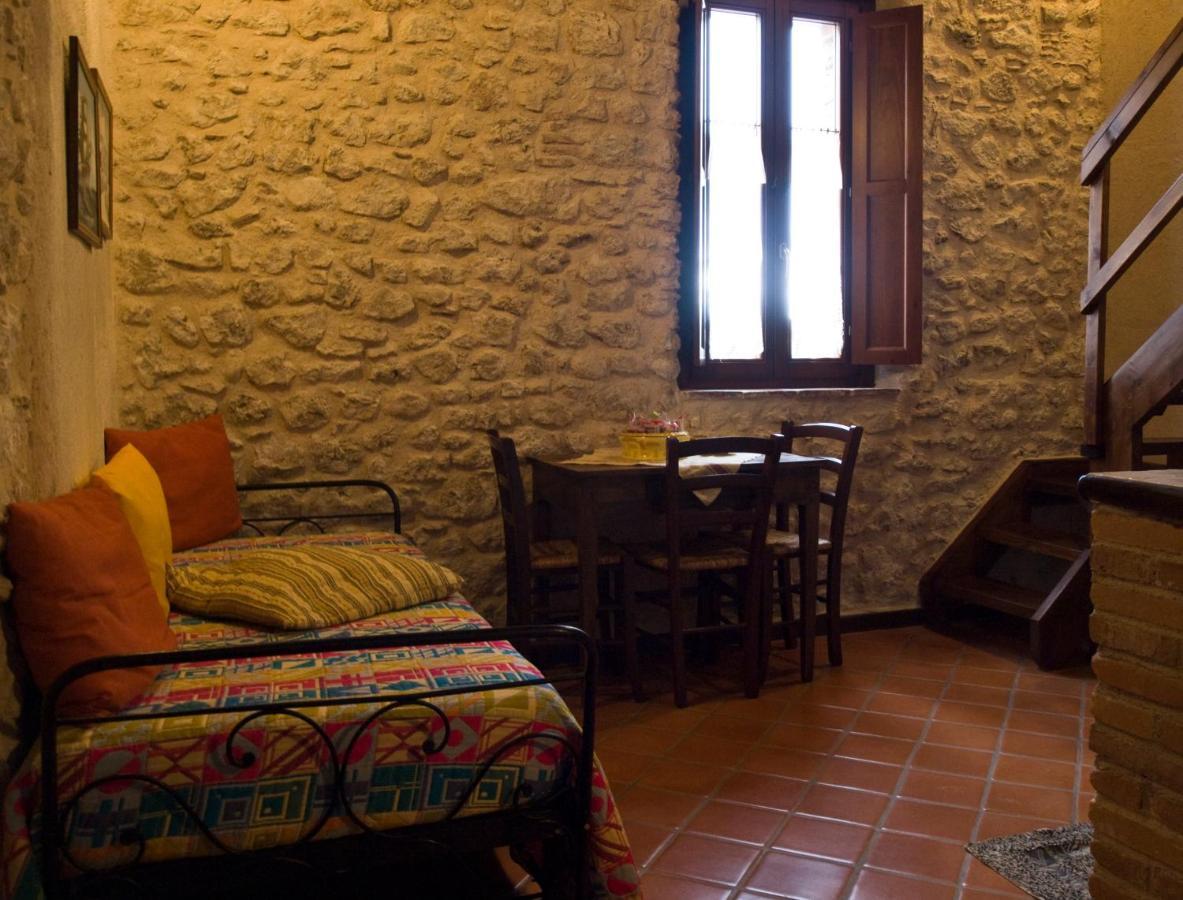 La Casa Su Le Dimore Del Borgo Santo Stefano di Sessanio Kültér fotó