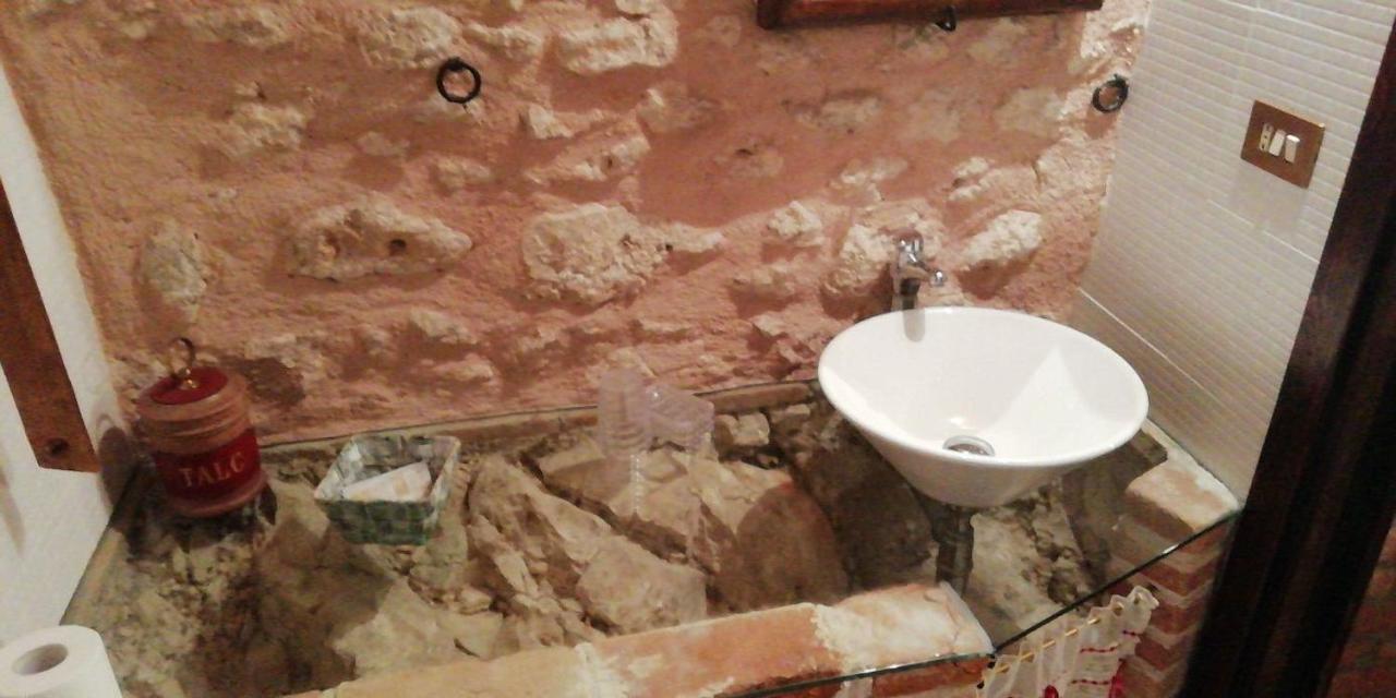 La Casa Su Le Dimore Del Borgo Santo Stefano di Sessanio Kültér fotó