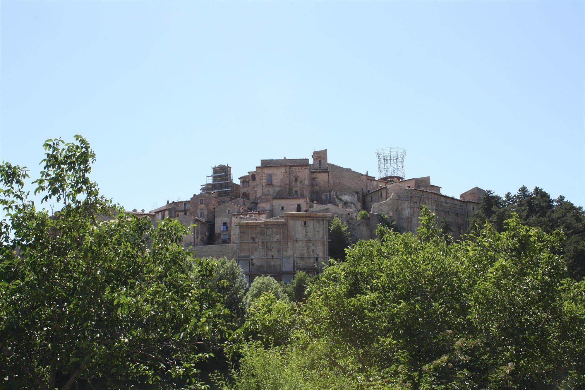 La Casa Su Le Dimore Del Borgo Santo Stefano di Sessanio Kültér fotó